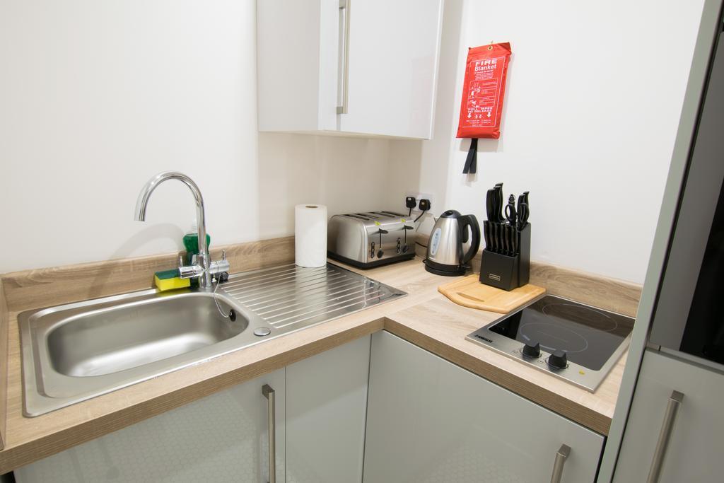 Elm Court Serviced Apartments Stratford-upon-Avon Exteriör bild